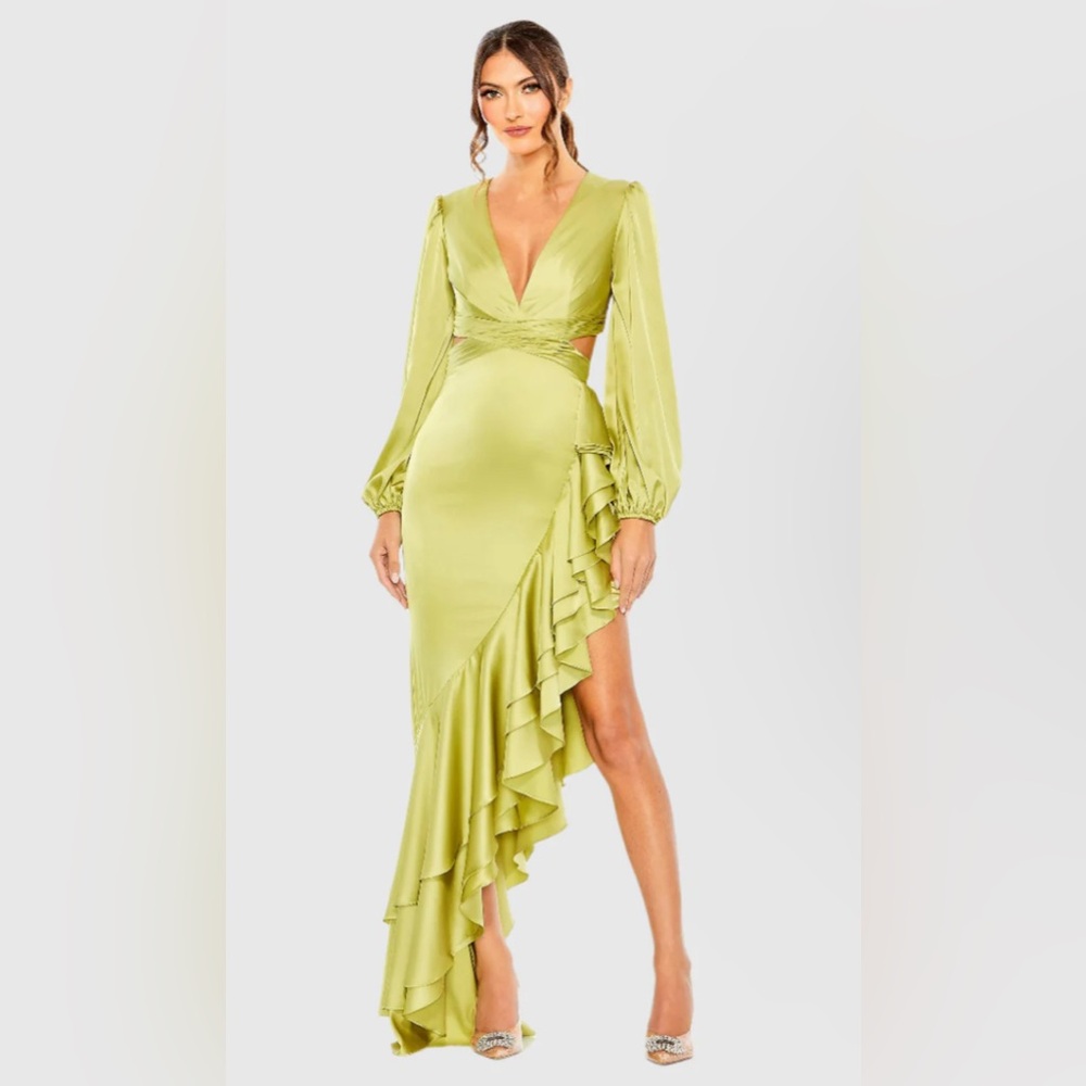 NWT Green Cut Out Asymmetrical Ruffled Gown by Mac Duggal, Size 4
